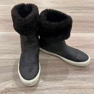 Salvatore Ferragamo Lucio Black Leather Shearling Sneakers Boots 7.5 US Womens